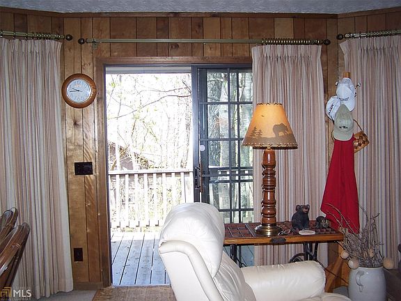 4th image of 228 Cedar Ln