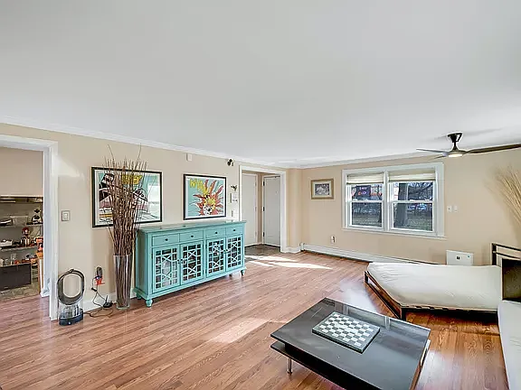 5 bed, 2118 sqft, $4,500 — Photo 3