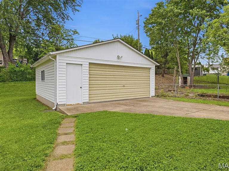 10840 Bernadine Dr — Photo 23