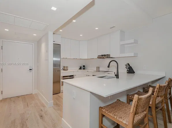 2301 Collins Ave, Miami Beach, FL