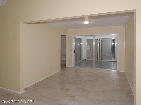 4th image of 3115 Fleetwood Dr