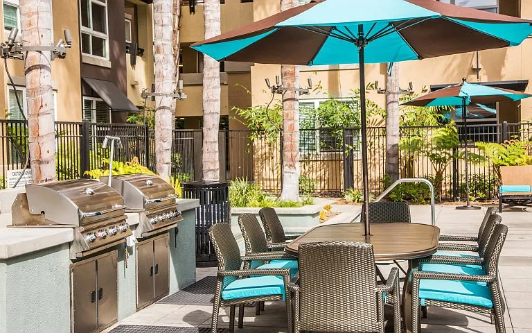 Calypso Apartments and Lofts — Photo 12