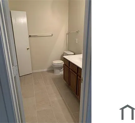 4 bed, 1890 sqft, $2,450 — Photo 3