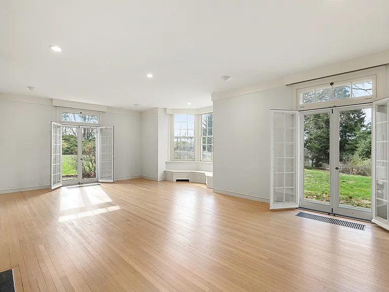 32 Orchard Dr — Photo 6
