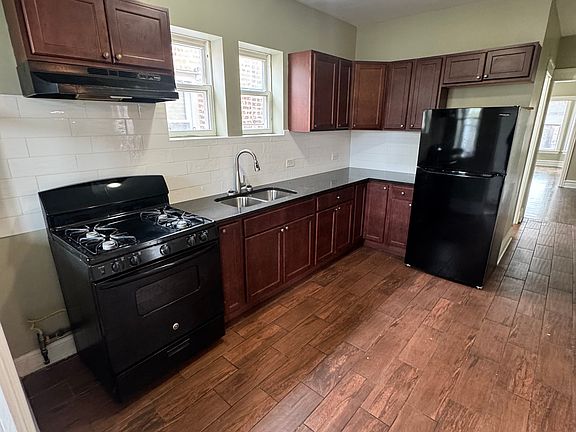 4th image of 6410 S Langley Ave #2