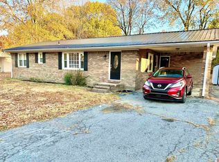 2324 Hovekamp Rd, Paducah, KY 42003