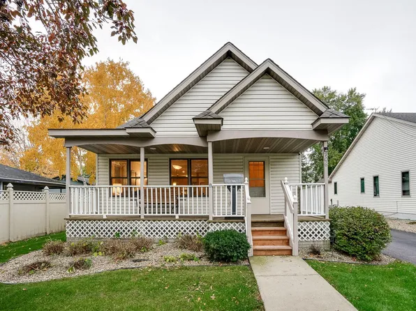 706 W 5th St, Monticello, MN 55362