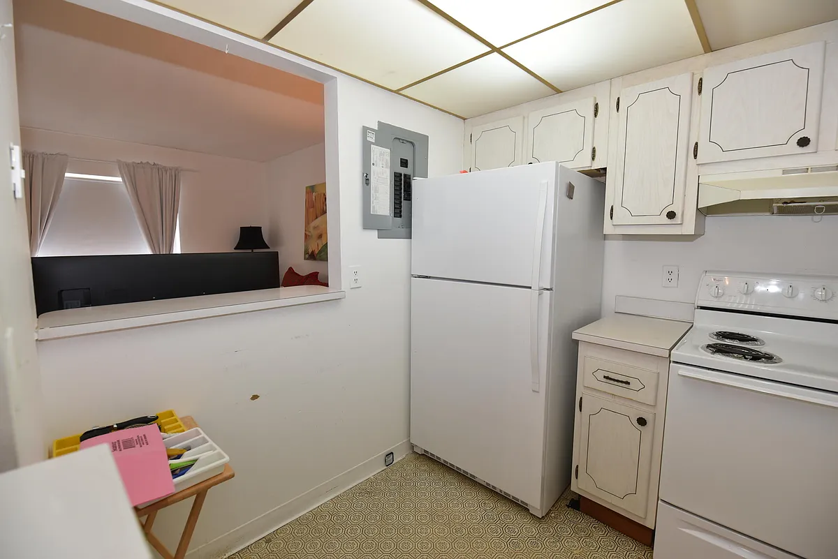 Photo 2 of 14 - 715 Saxony Pl #O - Delray Beach, FL Building Photo - 715 Saxony Pl #O