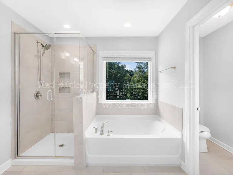 2783 Berkhamstead Cir — Photo 24