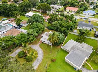 28 NE 164th St, Miami, FL 33162