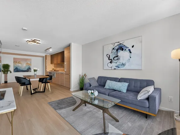6658 Dow Ave #1806, Burnaby, BC V5H 0C7