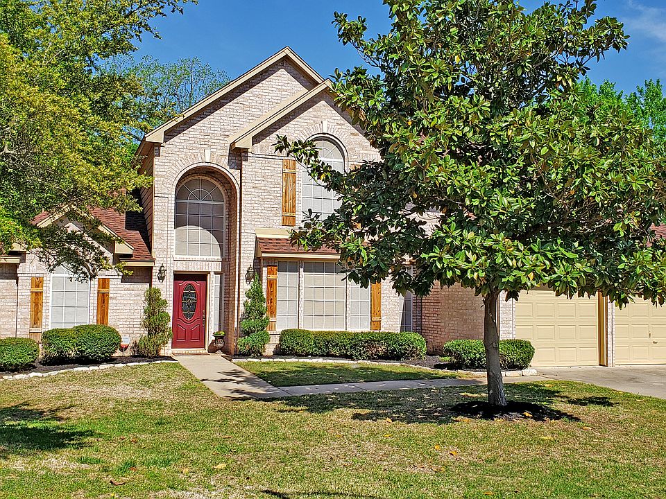 1st image of 2800 Woodhaven Dr