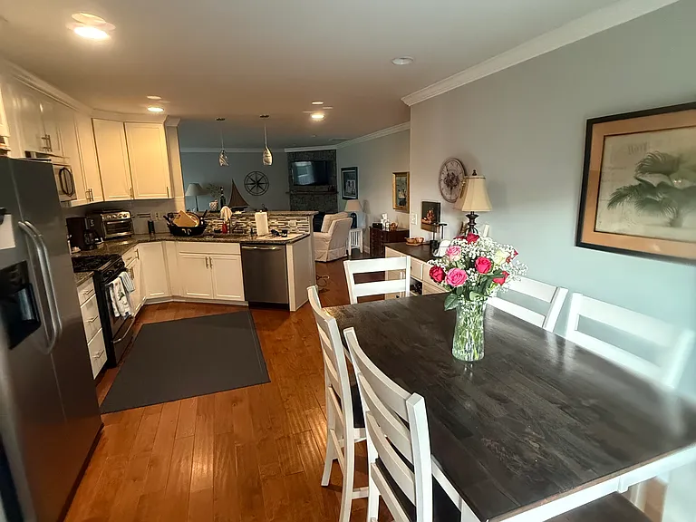 8 Mettatuxet Rd — Photo 4