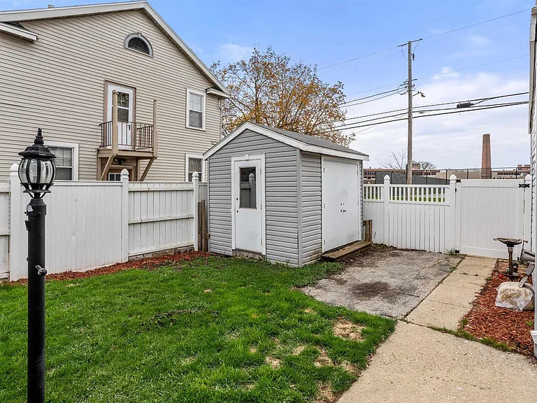 806 N Mason St — Photo 17