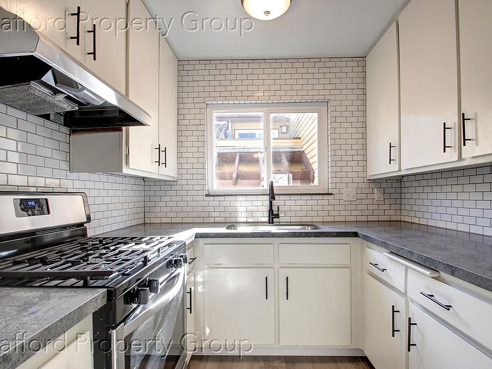 1st image of 1440 Thomas Ave