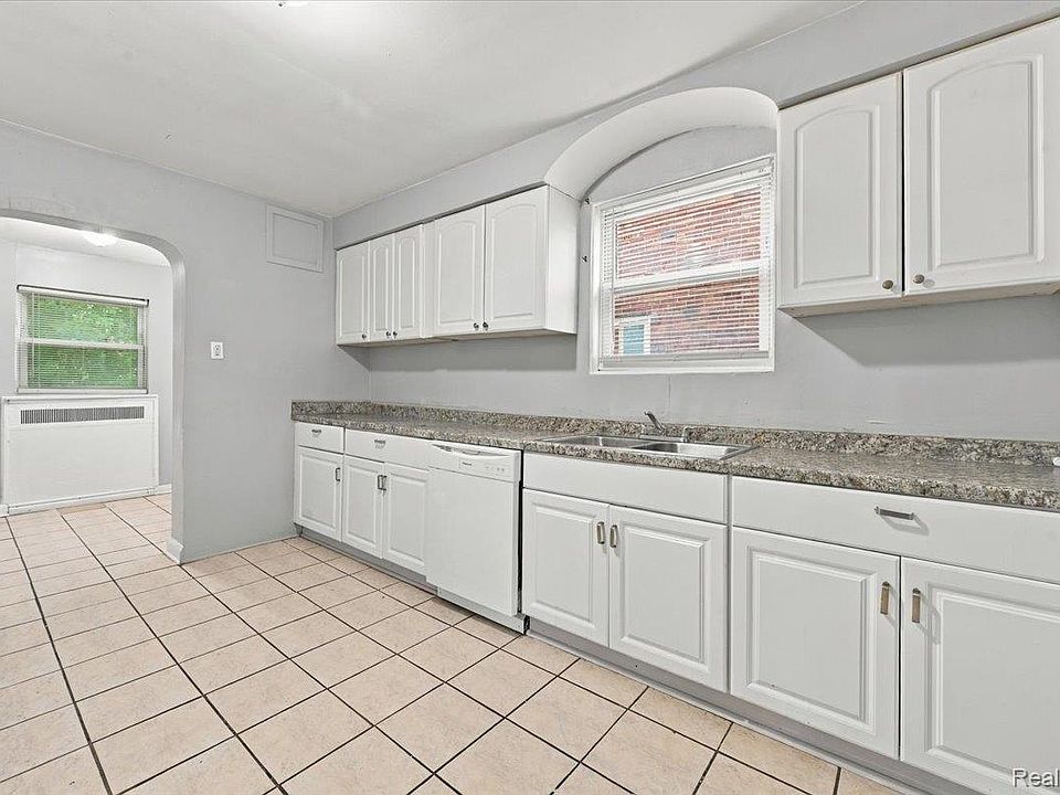 18290 Prairie St, photo 13