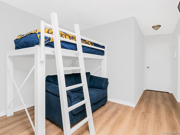 3rd image of 4901 Henry Hudson Parkway #8N