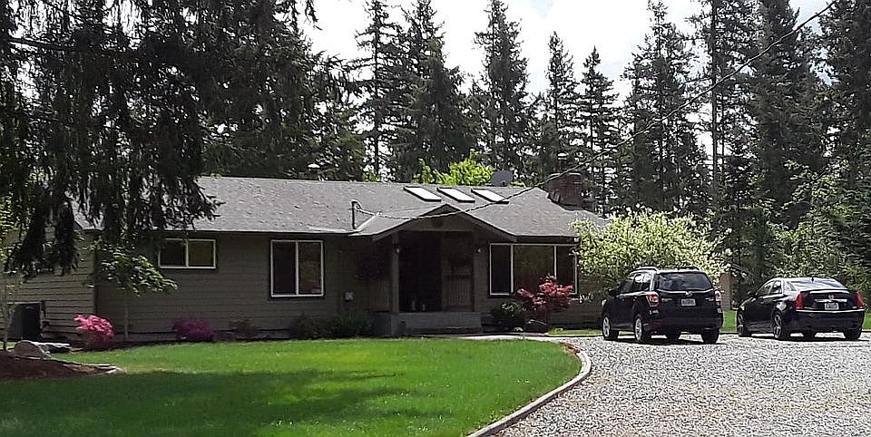 1st image of 23527 SE 299th St