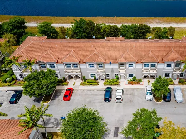 14053 SW 49th St #7, Hollywood, FL 33027