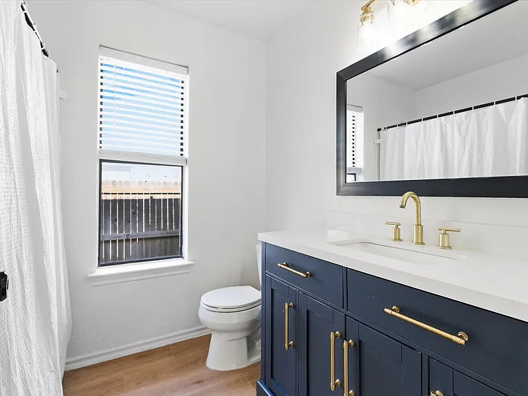 8181 Edge Water Dr — Photo 21