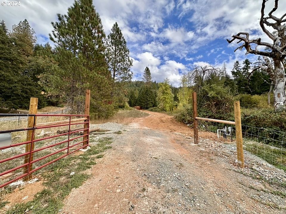 1st image of 780 Tunnel Rd