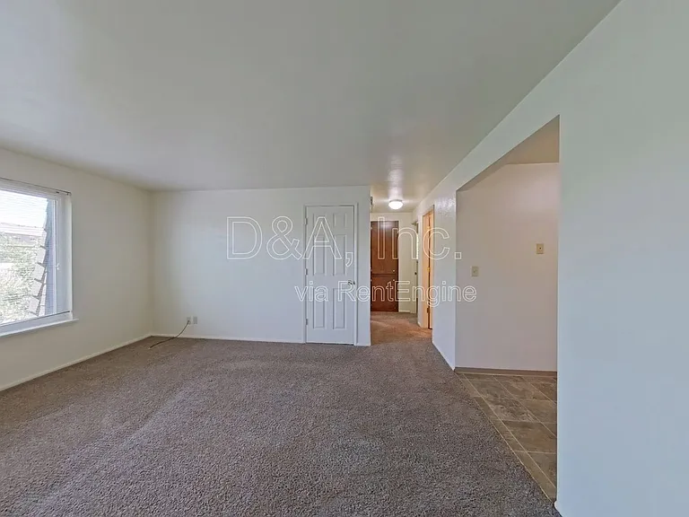803 SW 8th St #8 — Photo 3