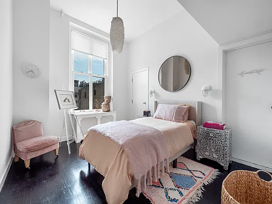 Rented by Douglas Elliman | media 21