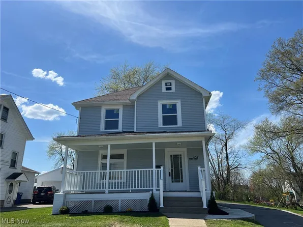 764 Jones St, Hubbard, OH 44425