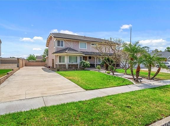 2nd image of 10875 Bennett Dr