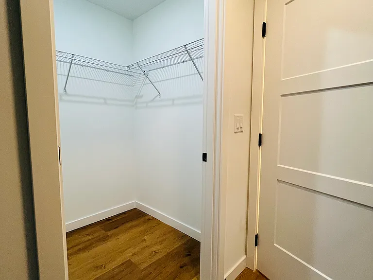 1652 NE 124th St #201 — Photo 12
