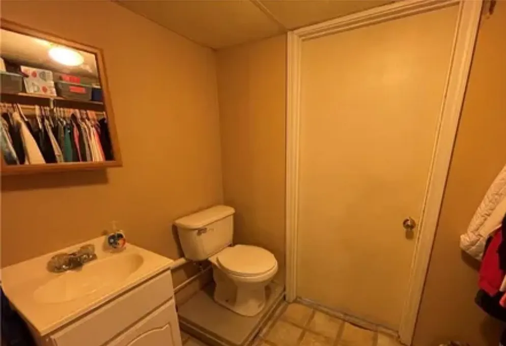 4 bed, 1.5 bath, 2062 sqft, $1,895 — Photo 4