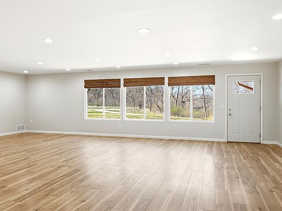 4th image of 9540 SW Hodges Rd