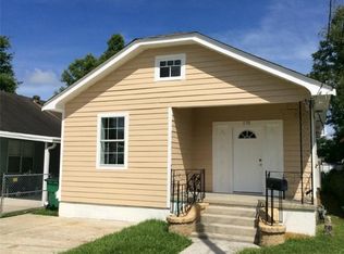 570 Avenue F, Westwego, LA 70094