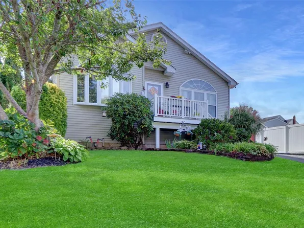 6 Iowa Avenue, Port Jefferson Station, NY 11776