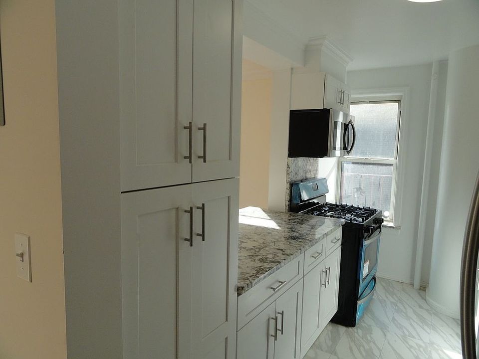 1st image of 14124 78th Ave #1P