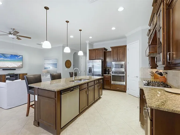 5423 Title Row Dr — Photo 16