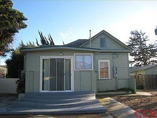 4th image of 719 E College Ave