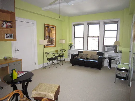 Rented by Apartments by Us | media 25