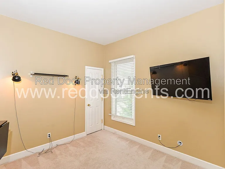 1332A N College Ave #N — Photo 21