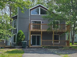 5069 Carol Ter #E329, Tobyhanna, PA