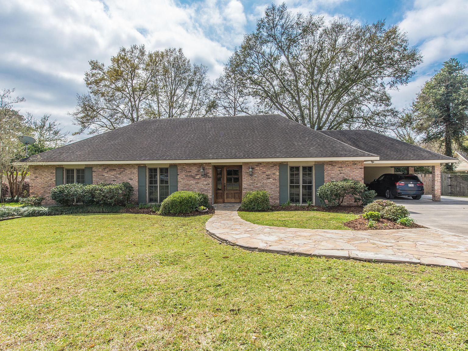 321 Thibodeaux Dr, Lafayette, LA 70503 Zillow