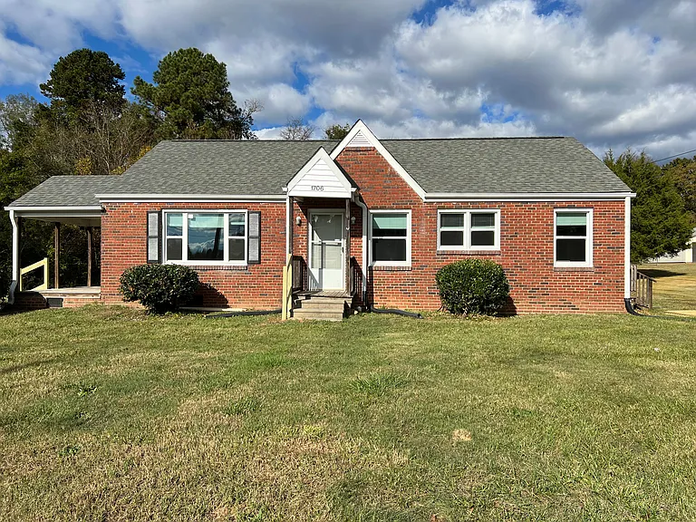 1706 Community Rd — Photo 1