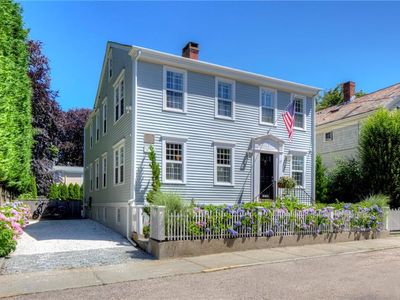 17 Chestnut St, Newport, RI, 02840