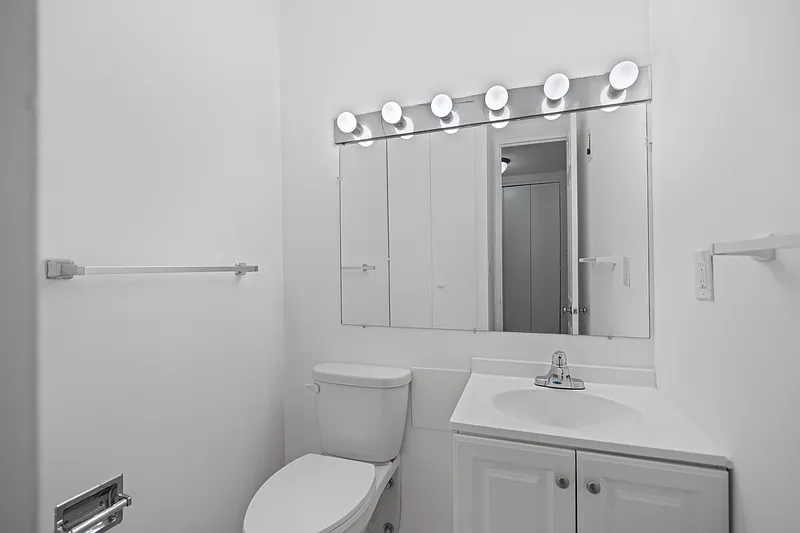 1 bed, 1.5 bath, $2,550 — Photo 4