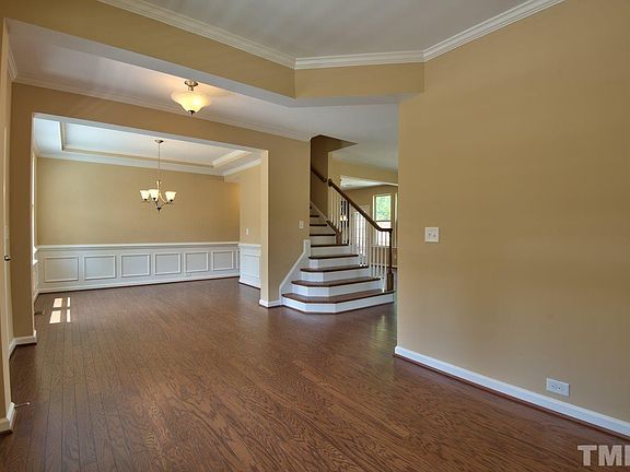 4th image of 222 Willowbend Ln