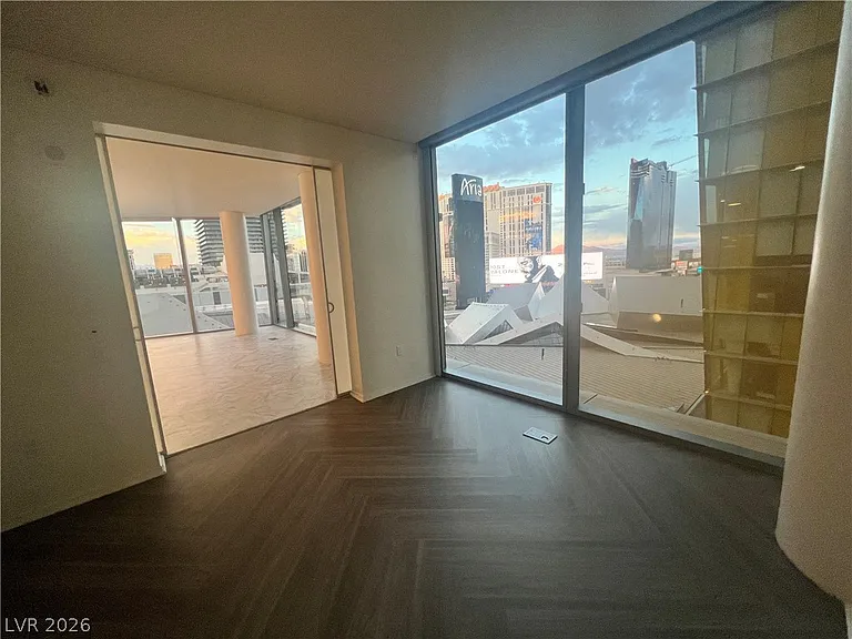 3726 Las Vegas Blvd S #811 — Photo 25