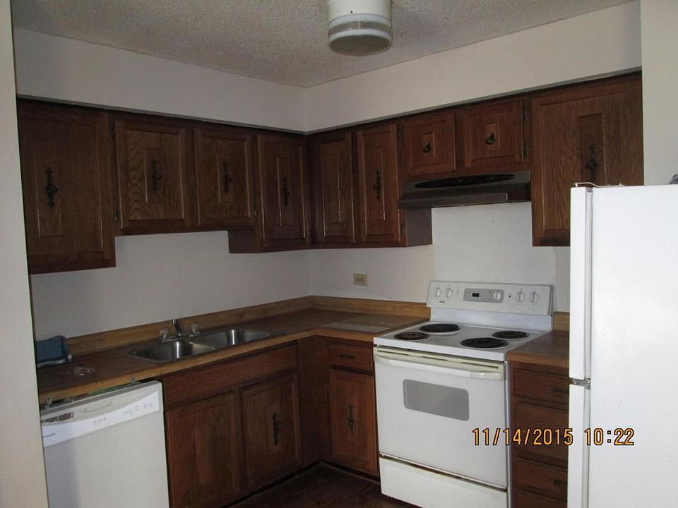 2nd image of 202 Gloria St APT 7