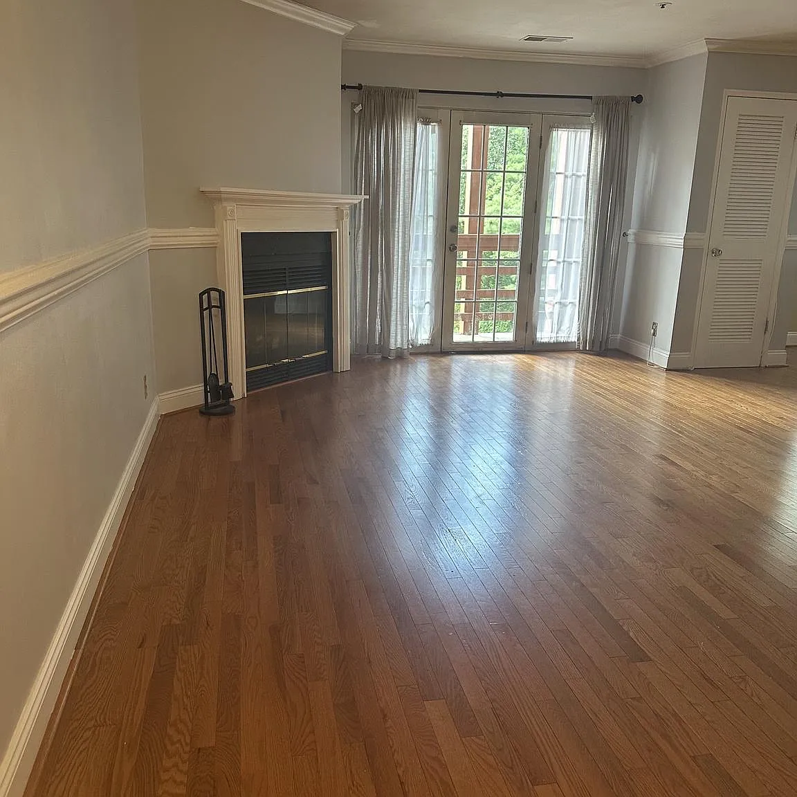 2 bed, 2.5 bath, 1300 sqft, $2,150 — Photo 4
