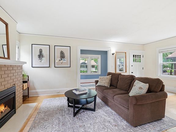 5th image of 4651 Harriet Ave