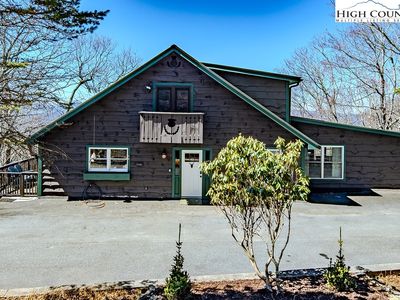 1039 Pinnacle Drive, Boone, NC, 28607